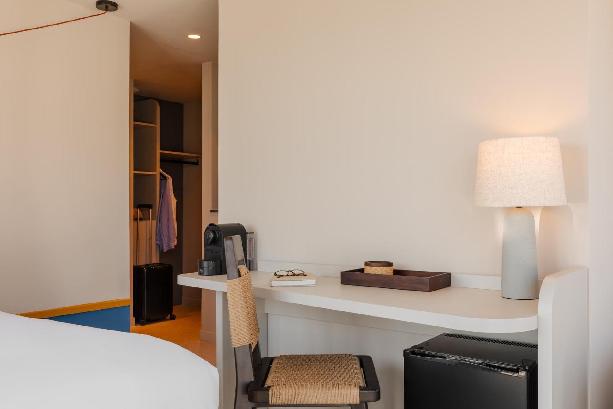 Yelo Promenade Powered By Sonder Hotel Nice Room photo